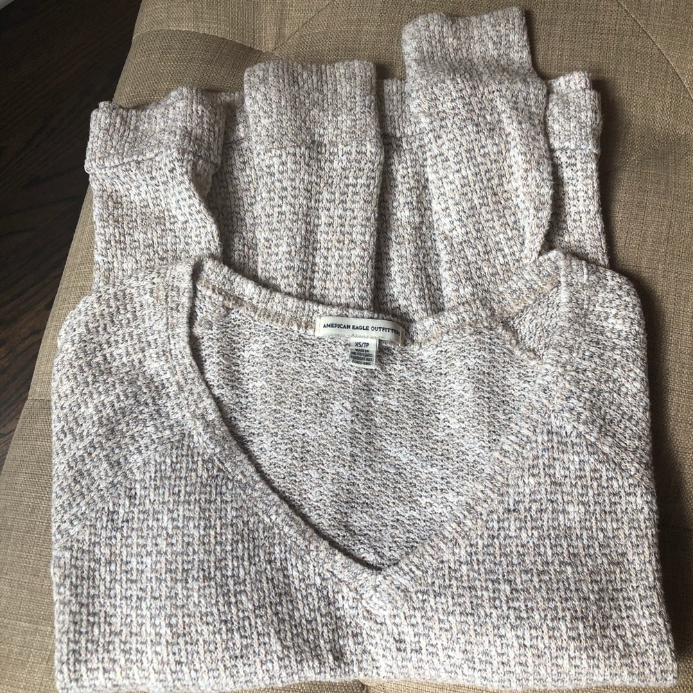 American Eagle Lightweight Sweater XS